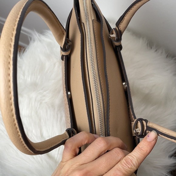 Enzo Angiolini Pale Pink Faux Snakeskin Purse - Picture 4 of 10